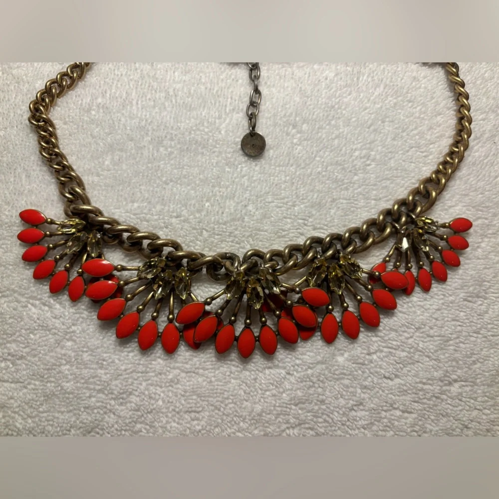 Stella & Dot Coral Cay Necklace - Picture 9 of 10